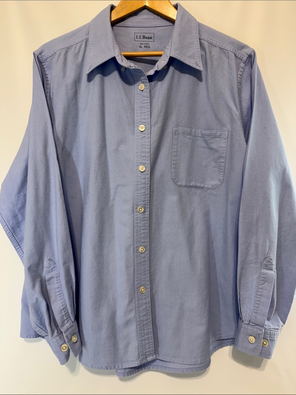 L.L. Bean Women's XL Reg Light Blue Wrinkle-Free Pinpoint Oxford Shirt 0KM55